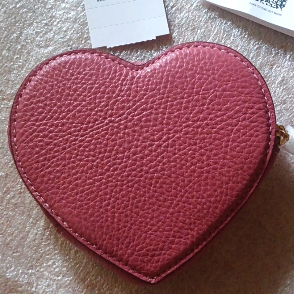 Coach Heart Coin Case NWT - Picture 4 of 8